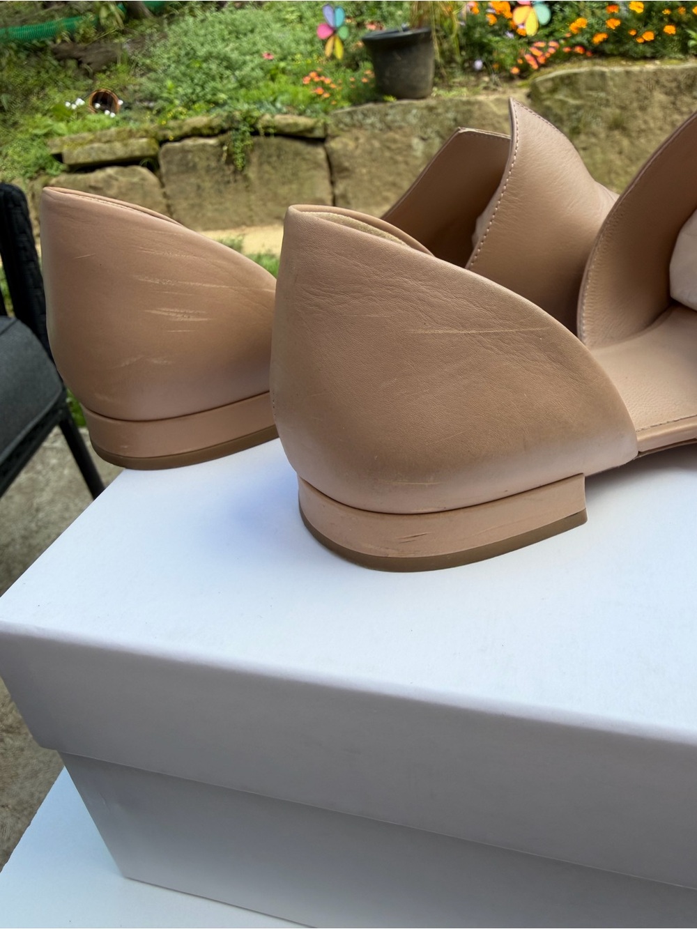 Vince Darlington Women's Pointed V-Slit Slip-On d’Orsay Flats in Nude - Picture 6 of 9